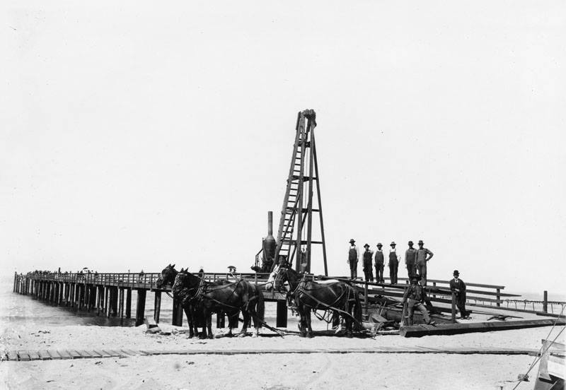 first pier 1903